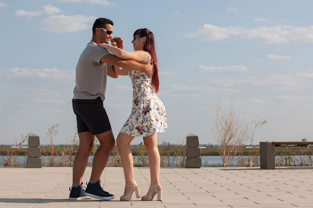 6 tips to get better at ballroom dancing